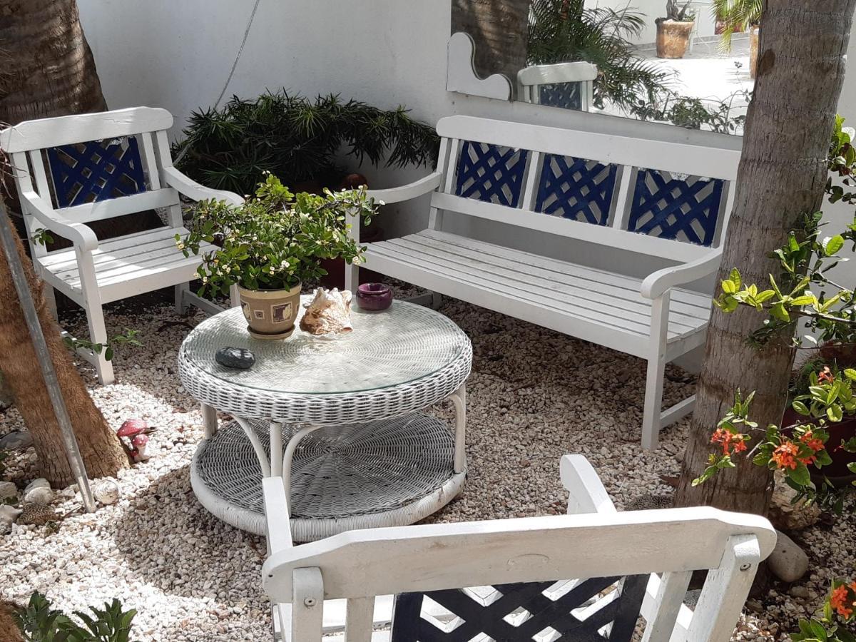 Aruba Harmony Apartments Oranjestad Dış mekan fotoğraf