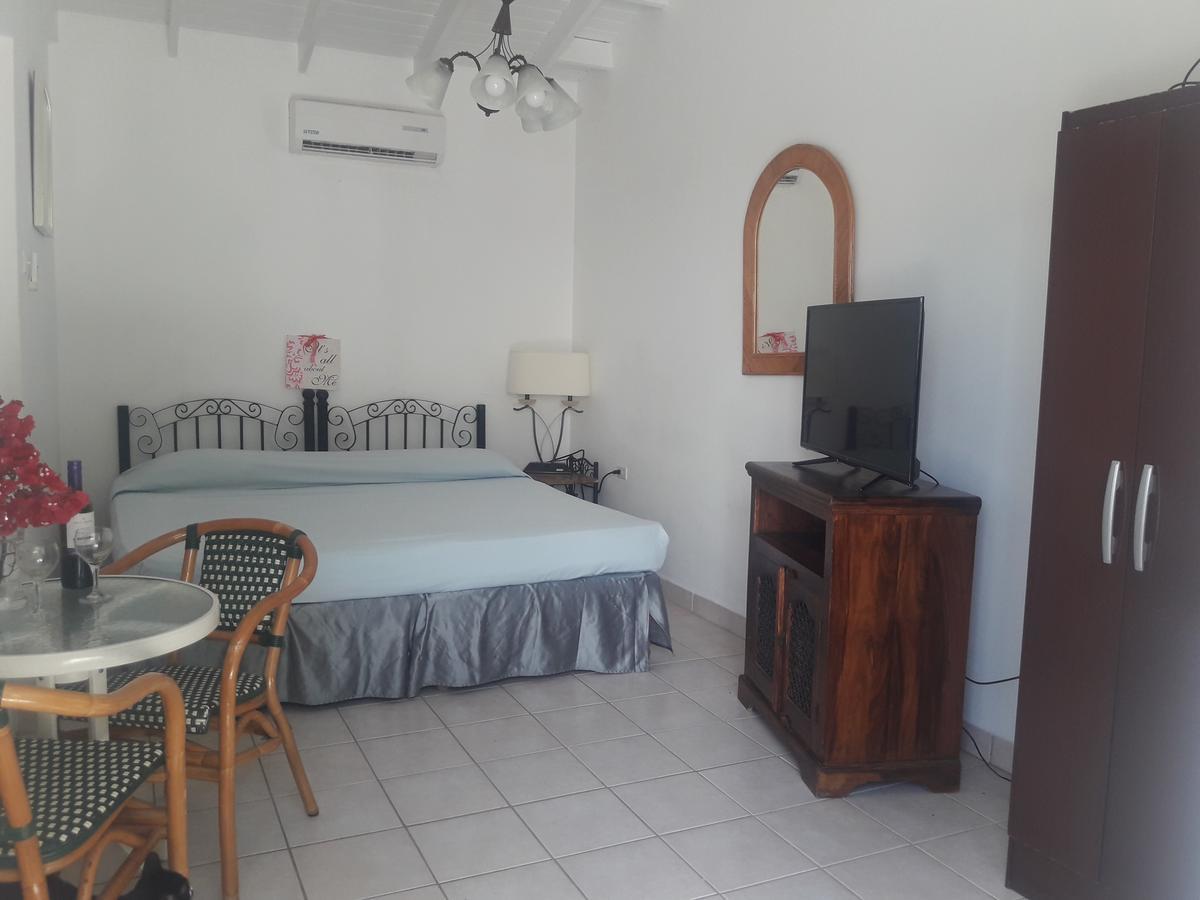 Aruba Harmony Apartments Oranjestad Dış mekan fotoğraf